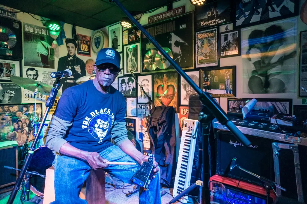 The Poet's List - Poet - Poetry News Spokenword Video - The Fayetteville Observer - Neil Ray